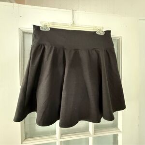 Old Navy Black Women's Skirt with Shorts, L